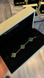 VAN CLEEF VERDE CON DORADO